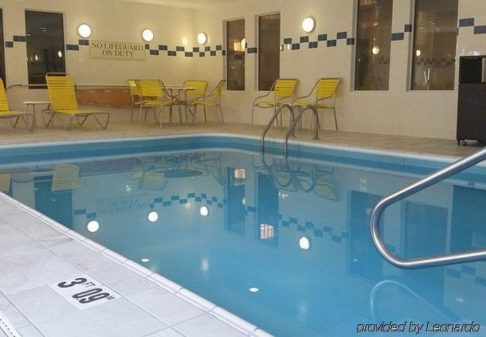 フェアフィールド イン&スイーツ クリーブランド エイボン エクステリア 写真